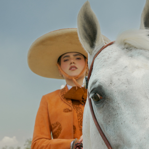 摄殓18r微博超话
